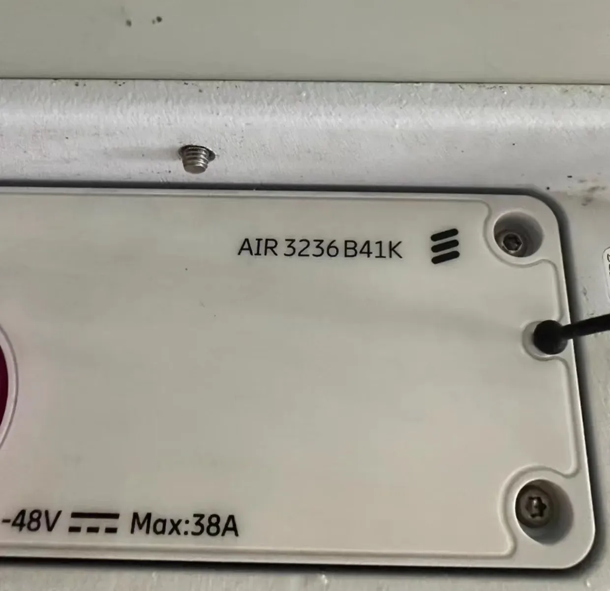 RRU air Radio 3236 B42 in Storage KRD 901 183/11 Wireless Base Station RRU 3236b42-boxintelecom