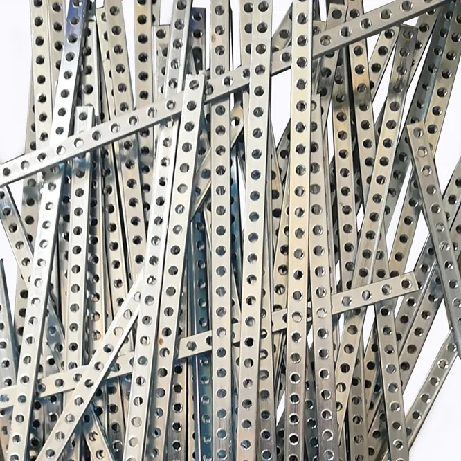 M3 Tapped strips manufacturer customizes nut strip used in subracks sub-rack chassis hardware accessories