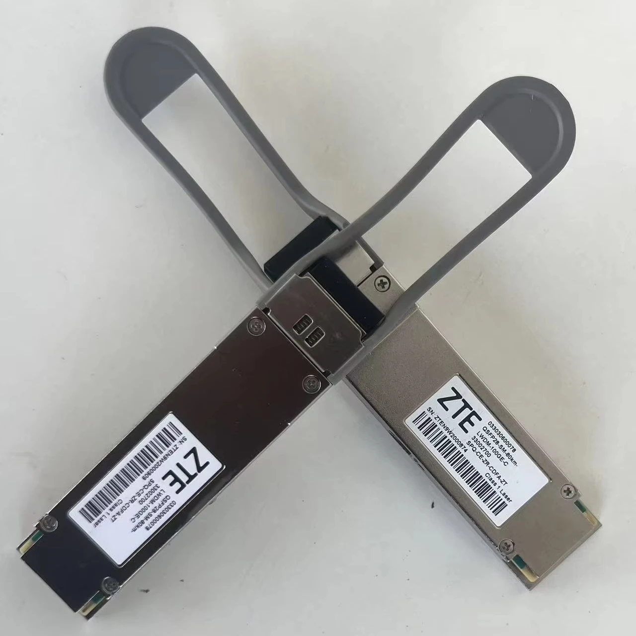 For QSFP-200G-CWDM4-C 100G Ethernet CWDM4 QSFP Transceiver 2km/10km Standard G.652 SMF Duplex LC Connector Base Station Use-boxintelecom