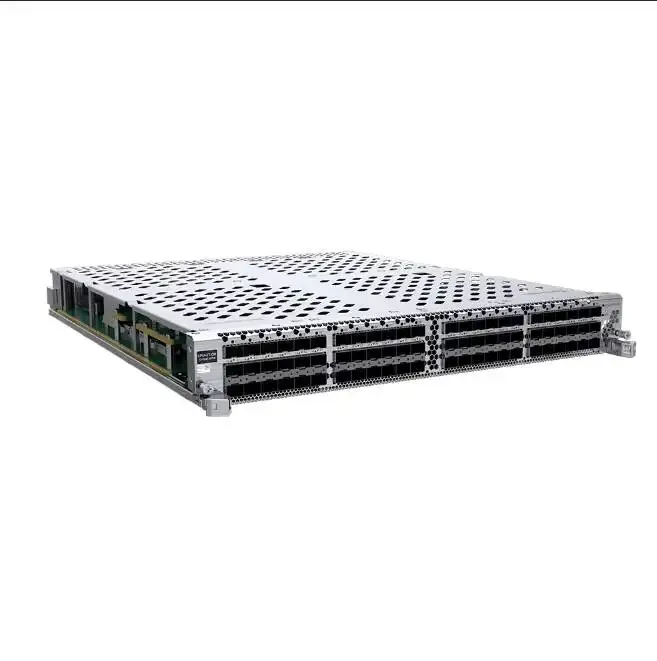 CR8DE8KE8ND1 03050JVU 400GBase-QSFP-DD + 8-Port 100GBase-QSFP28 Integrated Line Processing Unit CMLPUI-4T-E-CM-boxintelecom