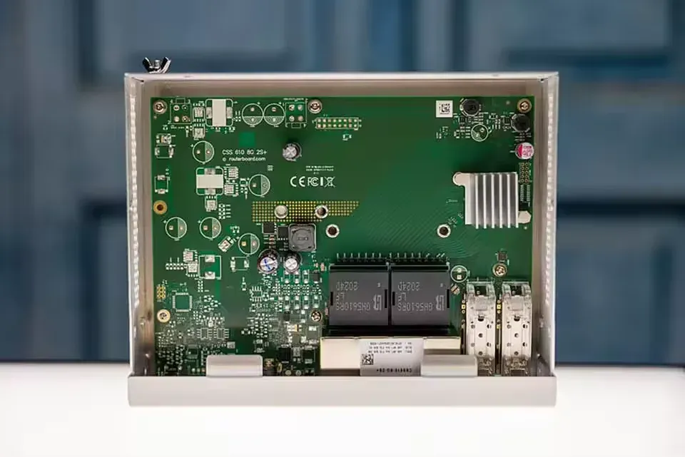 CSS610-8G-2S+IN Eight 1G Ethernet Ports and Two SFP+ Ports for 10G Fiber Connectivity-boxintelecom