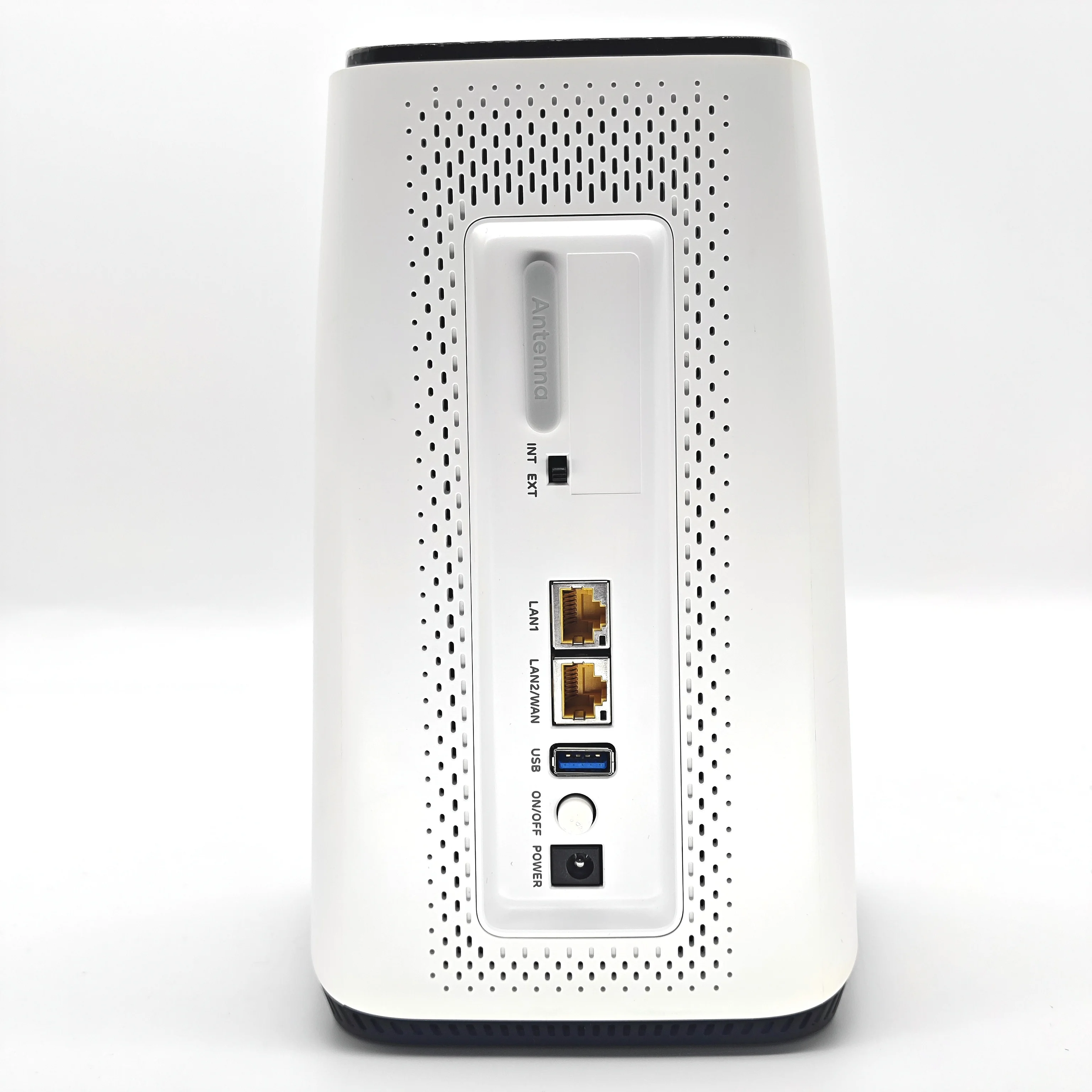 NR5103 5G Router CPE 4.67 Gbps Easy Mesh Wireless 5G Modem 4*4 MiMo WiFi6 5G Router With S