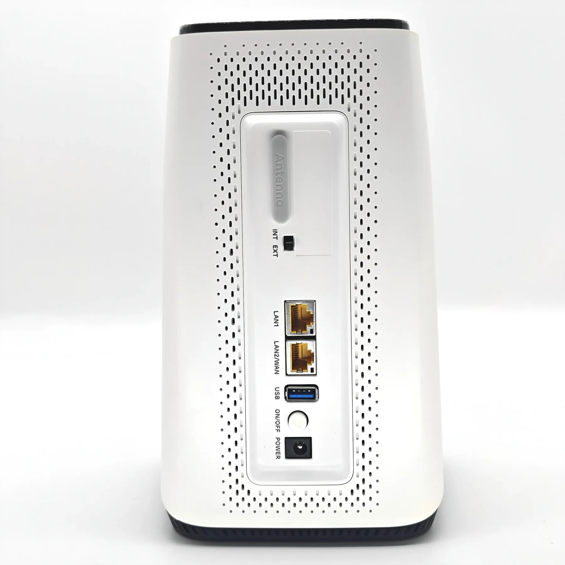 NR5103 5G Router CPE 4.67 Gbps Easy Mesh Wireless 5G Modem 4*4 MiMo WiFi6 5G Router With S