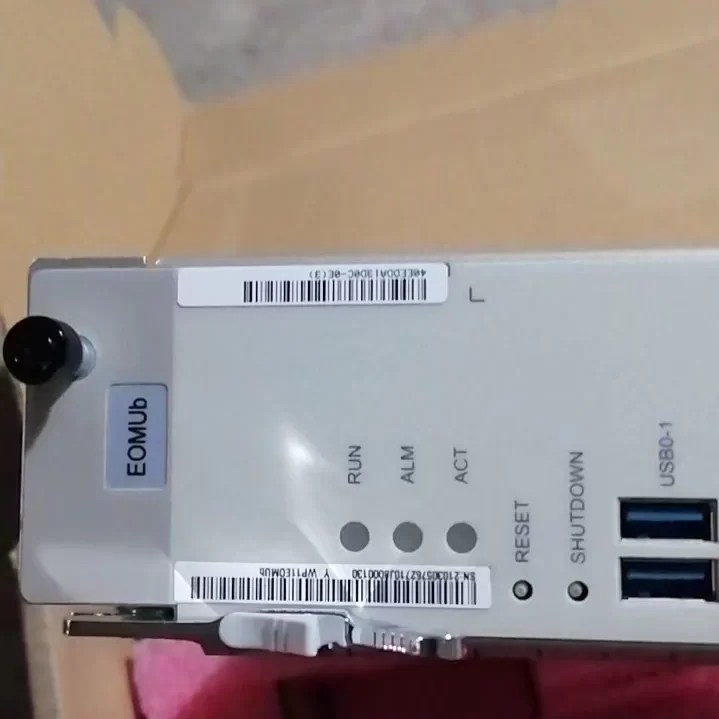 HW Core Center Network 03057627 WP11EOMUb Evolved Operation and Maintenance Unit REV:b