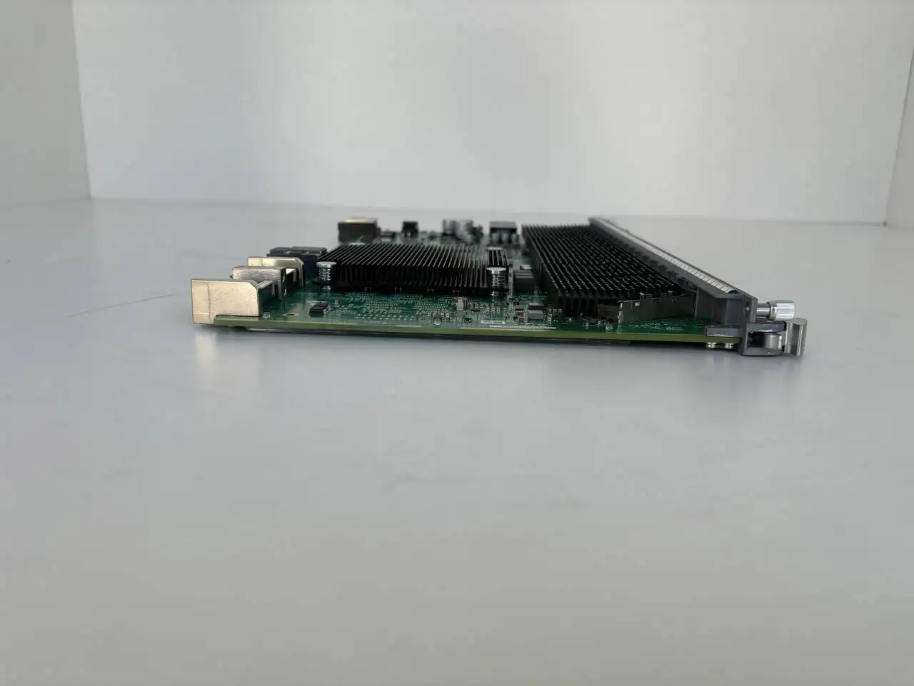 High Quality 16-Port GFBL OLT Card XG-PON GPON Used C600 C620 C650 Series Fiber Optic Equipment SFP Form Factor /ZX Brand 1-boxintelecom