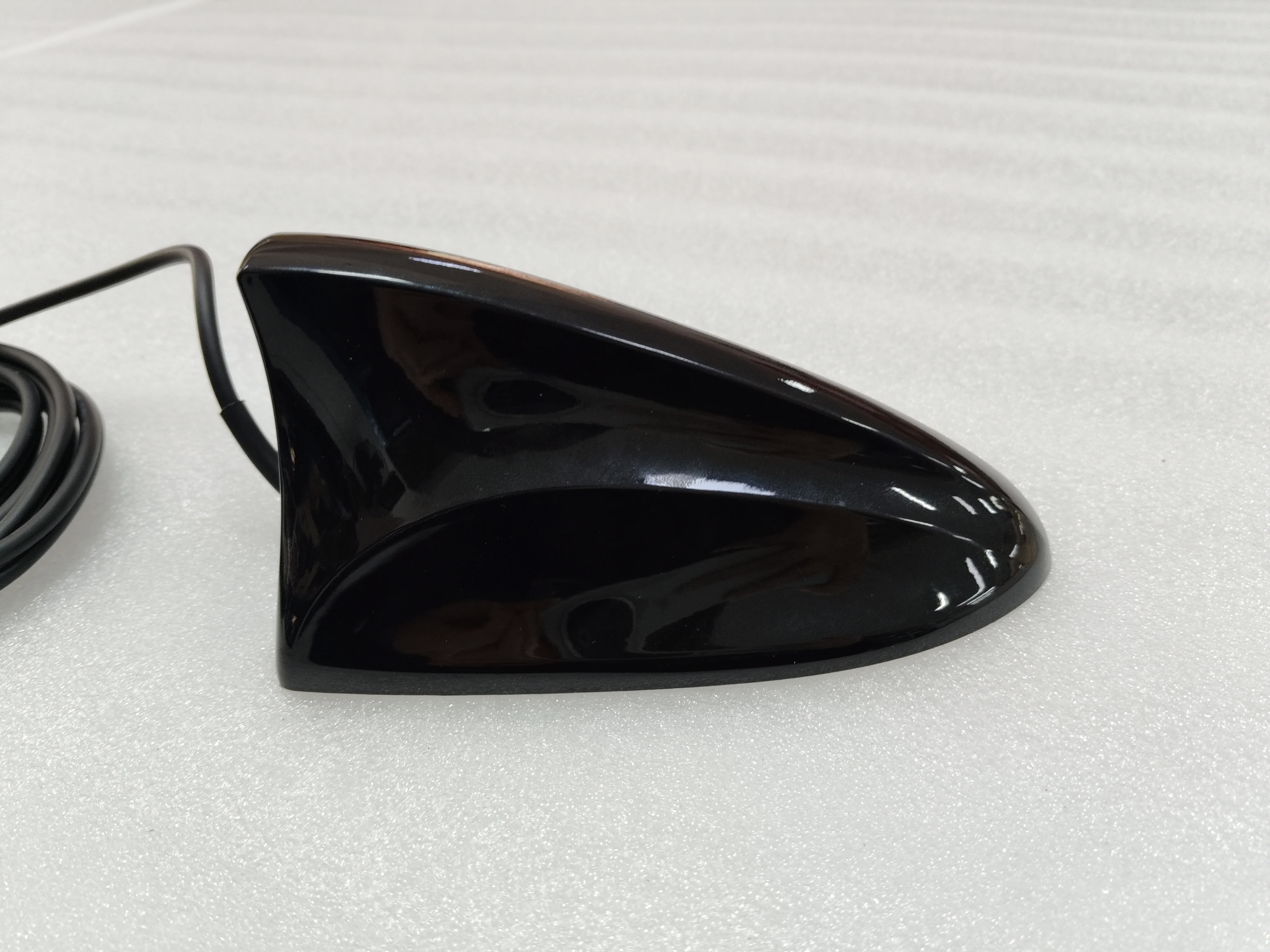 Hot Sale UHF 400-470MHz High Gain 1.5dBi BTS Sector Mobile Antenna With N Female Connector