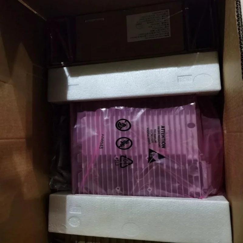 Wireless Communication Equipment Base Station 2100MHz RRU5904 02311UWT Band 1/n1 1920-1980 2110-2170 4x60W 4T4R-boxintelecom