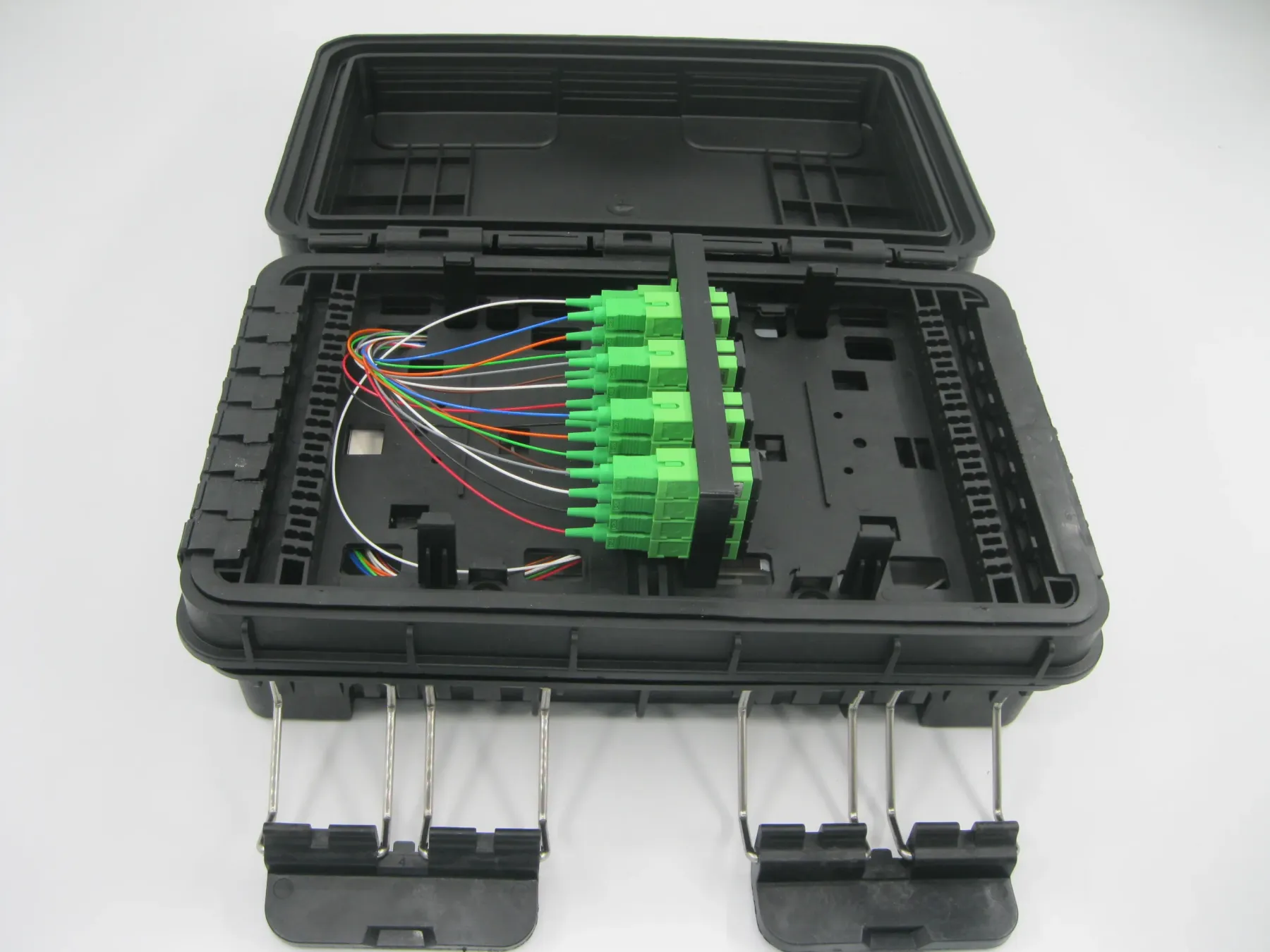 F225-APT  Versatile 16 Cores FTTH Fiber Optical Distribution Box Solution