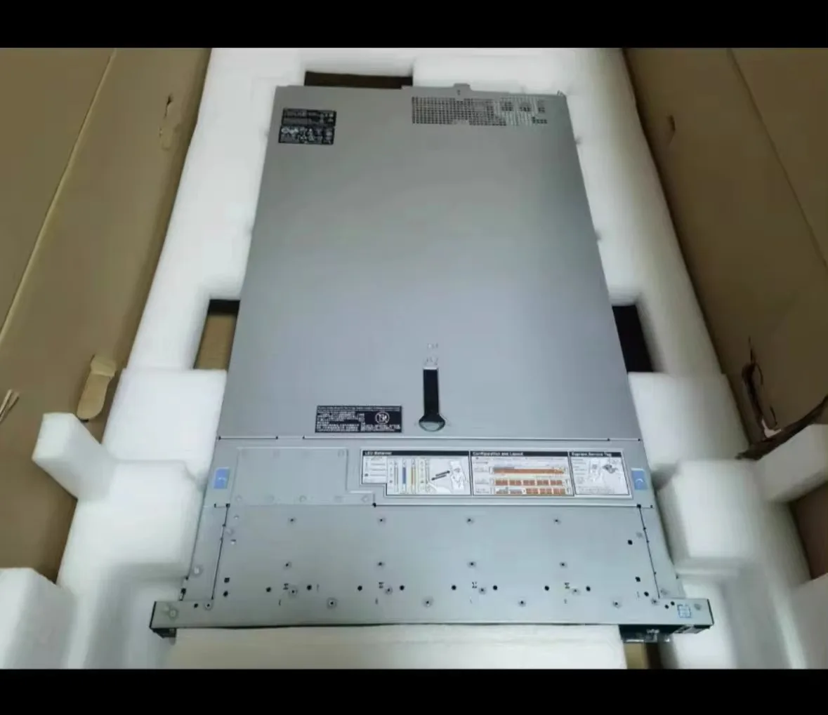 New PowerEdge R7625 Server 8NVME/9274F*2/64G 4800*16/1.92T NVME U.2*2/LPE35002DP FC 32GB HBA*1/57412DP 10GB OCP 3.0-boxintelecom