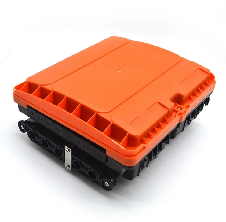UV-Resistant 16 Core Optical Fiber Distribution Box FTTH Outdoor Aerial IP65 Waterproof
