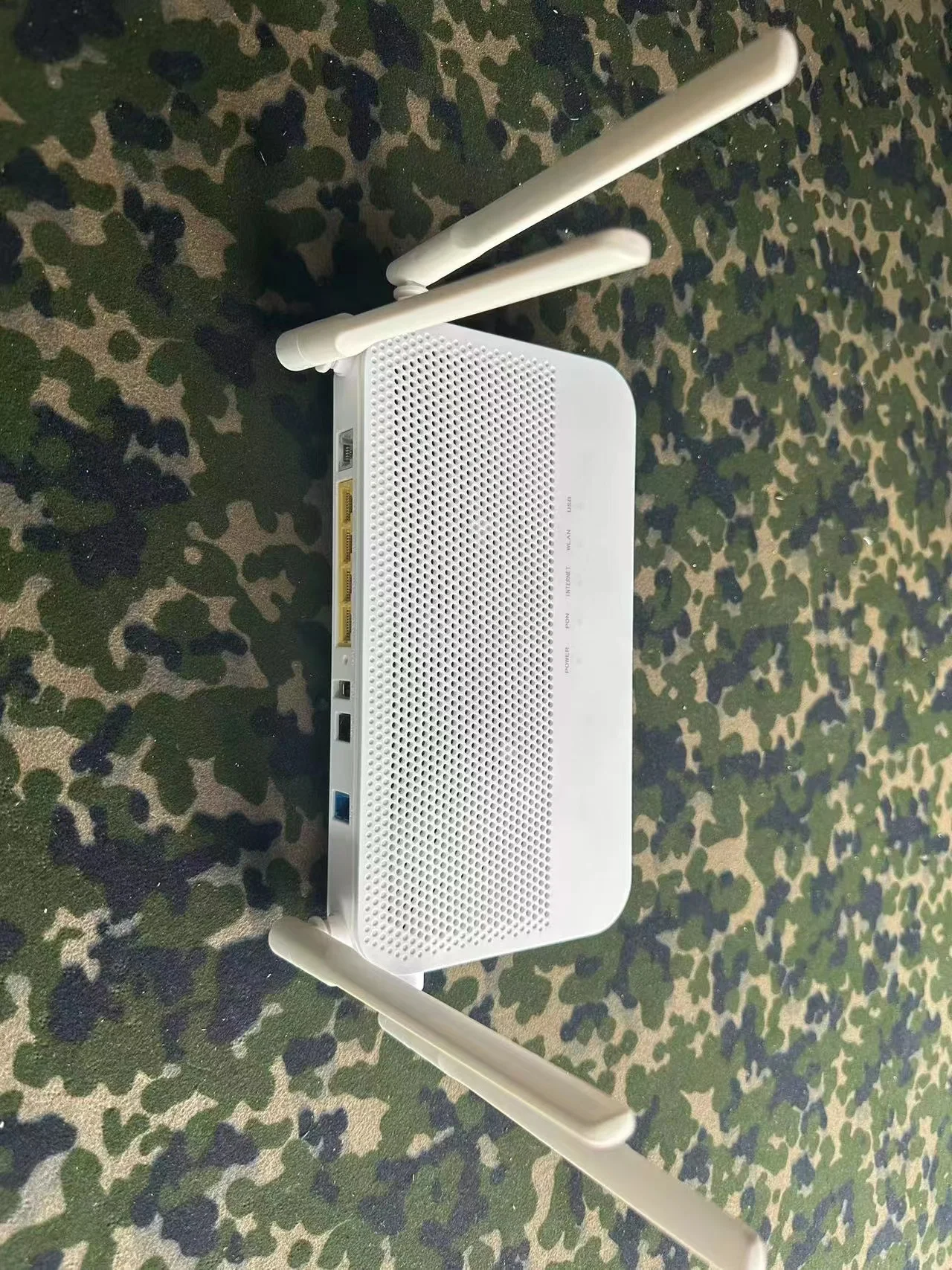 EG8247W5 HG8247W5 Dual Band CATV ONT ONU GPON ONU 4GE+1USB+1Tel+CATV+2.4G 5G Wifi