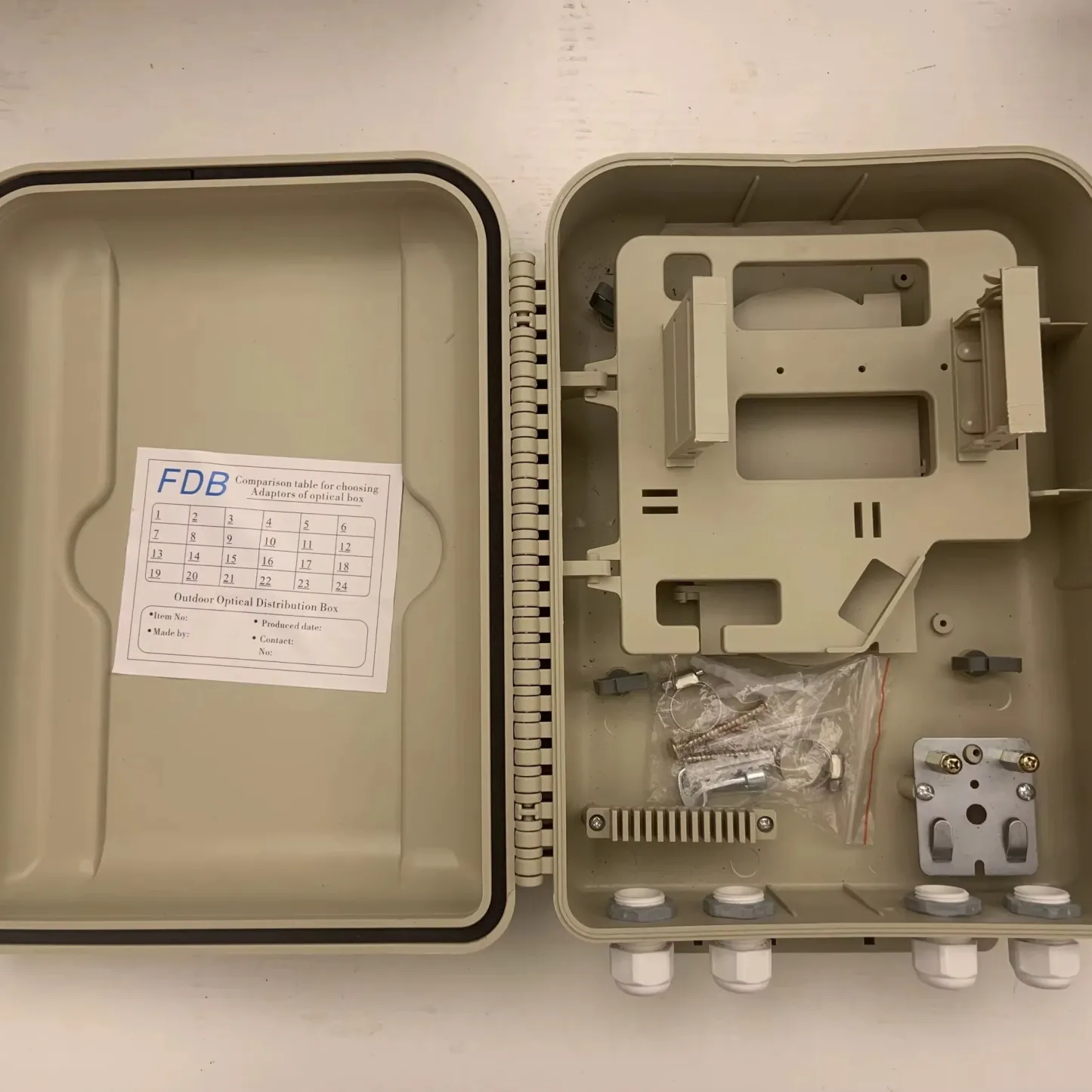 1x16 Core Fiber Optic Distribution Box SMC Splitter Distribution Box FTTH Outdoor Wall-Mounted 16-Port Fiber Distribution Box-boxintelecom