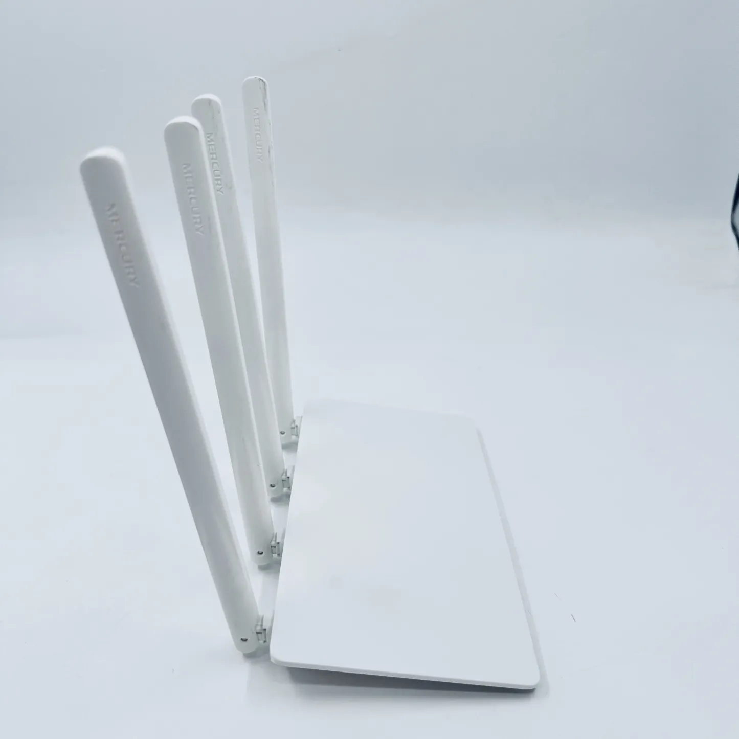 USED  Router Mercury MW325R 4 External High Gain Antennas 300M Wireless-boxintelecom