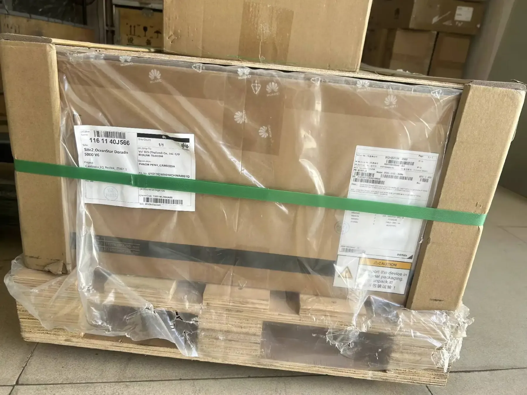 OceanStor Dorado 5000 V7 02357ASL 5V7-256G-NVM 2U, Dual Controller, NVMe, AC\240V HVDC, 25