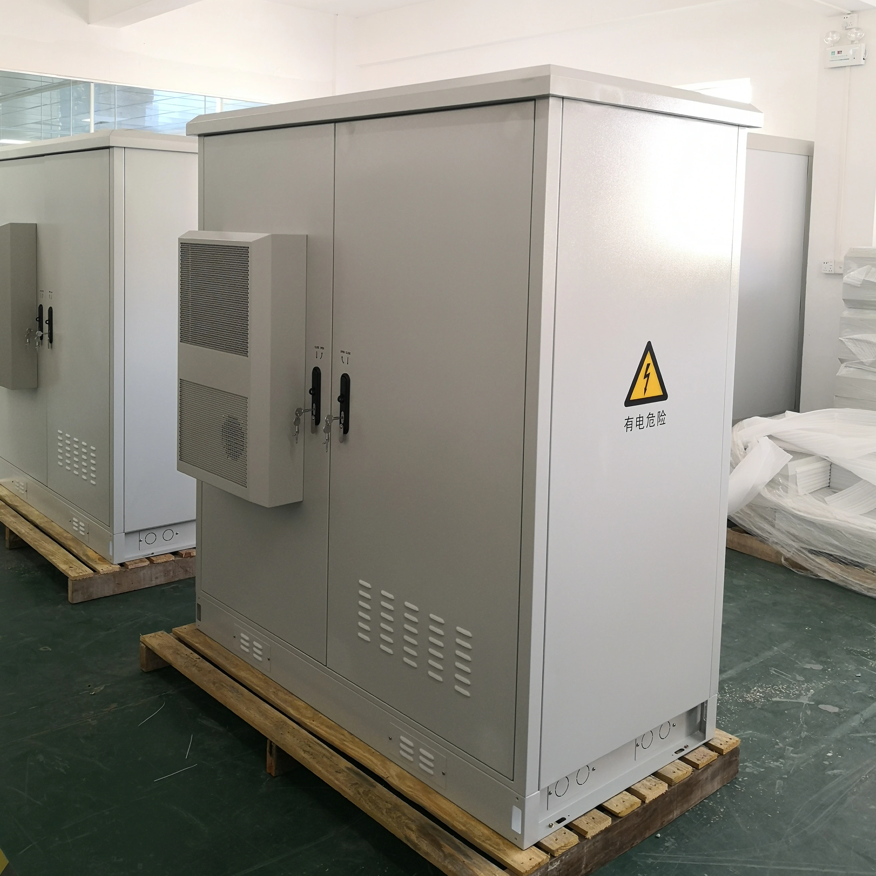 38U Height Outdoor Data Cabinet Floor Mounted 19 Stainless Steel IP55 Weatherproof Telecom Equipment Racks Outdoor Dual Door-boxintelecom