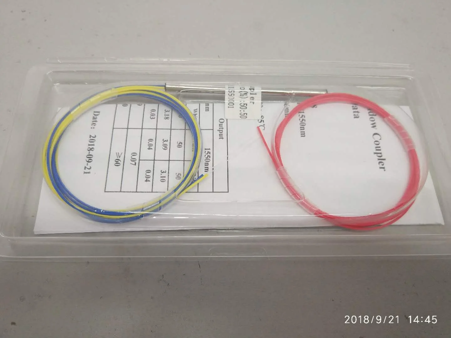 FTTH 1X2 LC/Sc APC/Upc Mini Steel Tube 0.9mm Fiber Optic Fbt with Connector