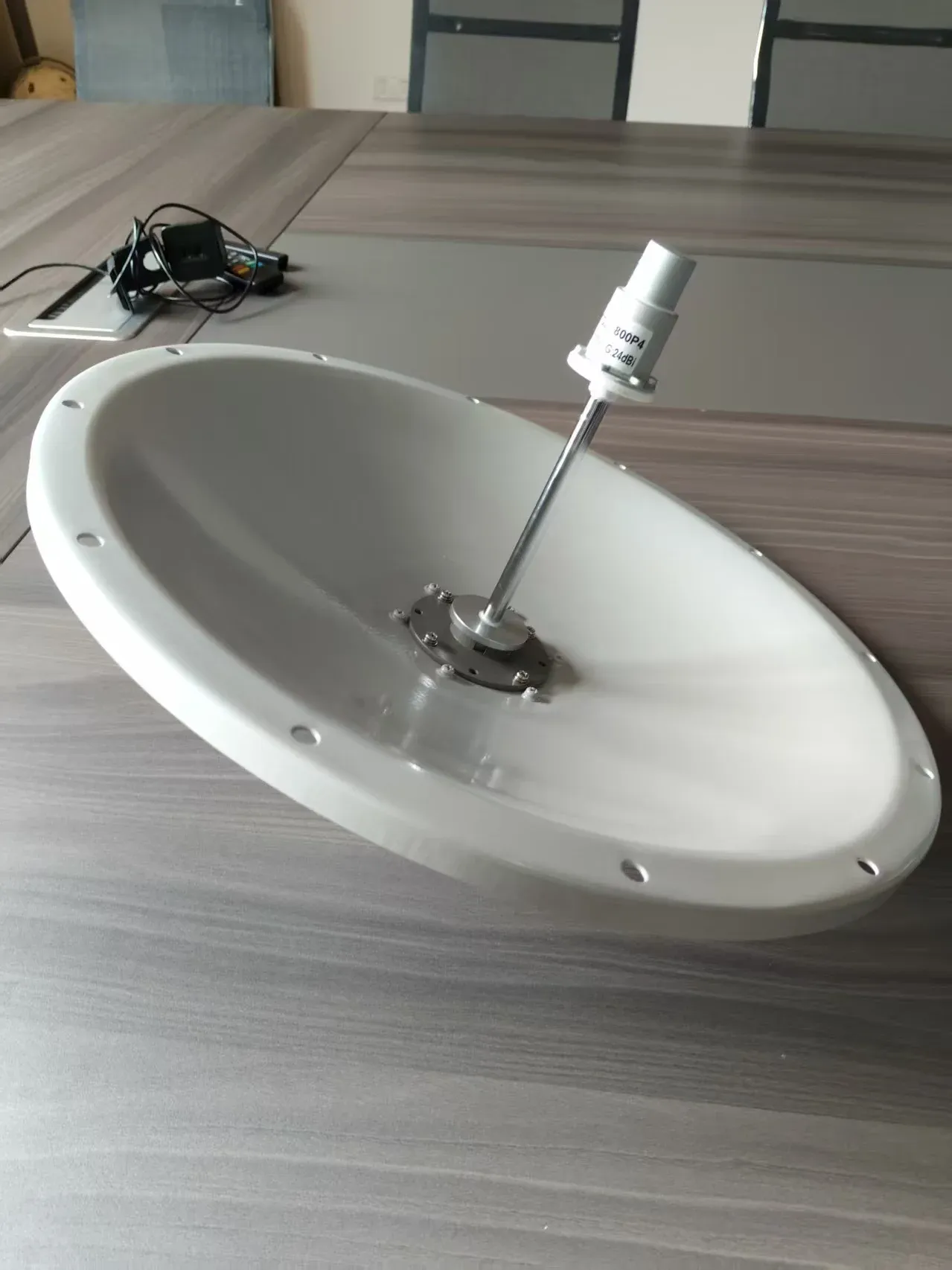 Hot Selling Small size High Gain 4G 5G 4.9-6.5GHz Outdoor  Diameter 0.4M  24dBi  Dish Para