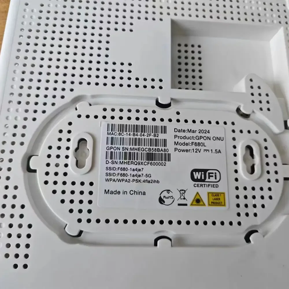 F680 Fiber Optic Equipment with 4GE+1TEL+2USB+WIFI+2.4G+5G 4 Antennas 2.4G+5G WiFi