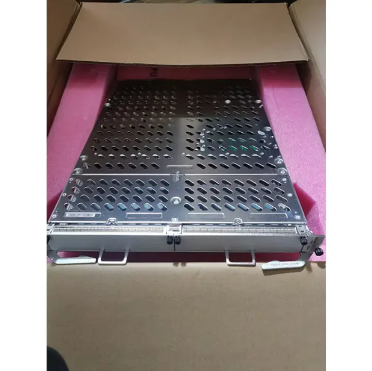 Original HW Ne40e Router 03050FWL CR5DLPUFM070 Flexible Card Line Processing Board (LPUF-4