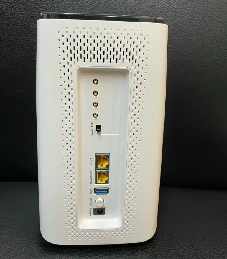 Zyxel 5G EE logo Router CPE 4.67 Gbps EE5G EasyNet Wireless 5G Modem WiFi6 Home Wifi Route