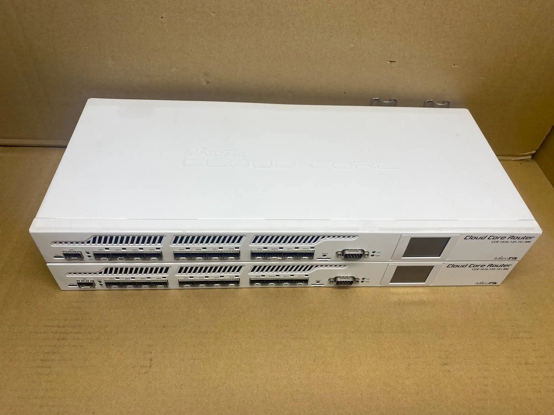 Brand new Mikrotik CCR1016-12G Industrial Grade Router with a cutting edge 16 core CPU-boxintelecom