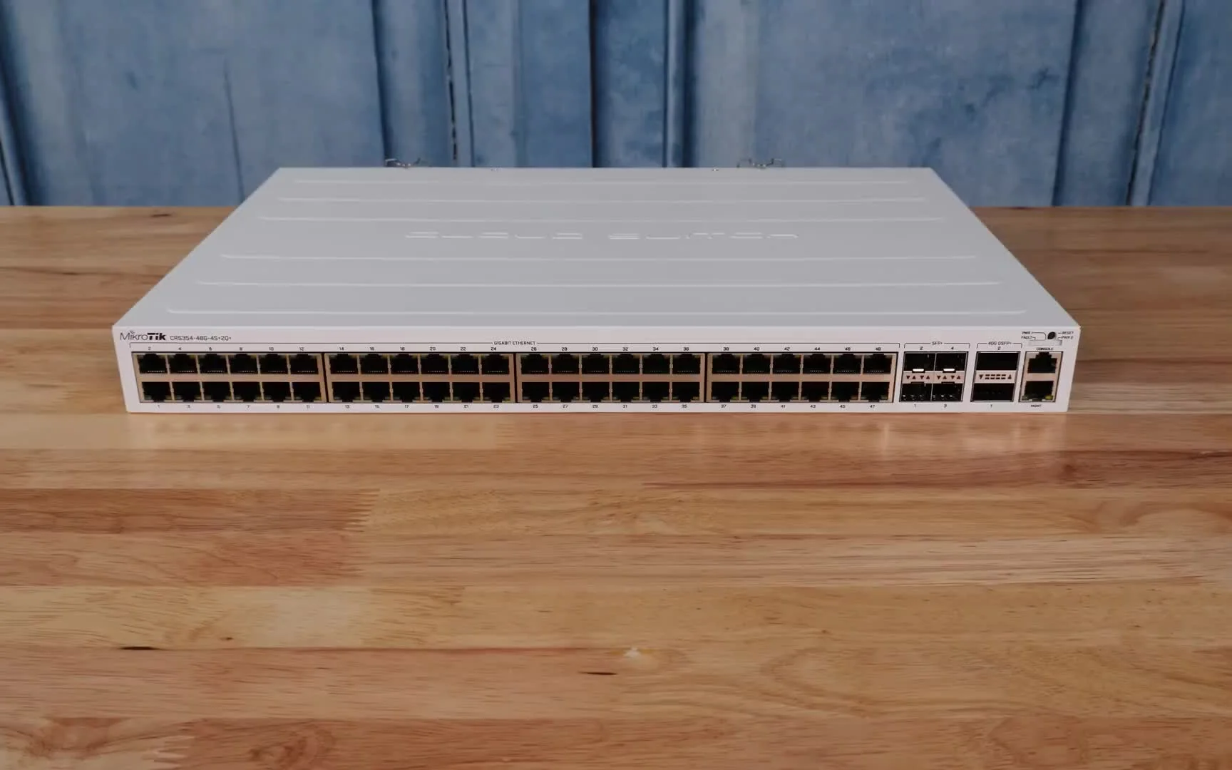 New CRS354-48G-4S+2Q+RM 48 X 1G RJ45 Ports and 4 X 10G SFP Network Switch-boxintelecom