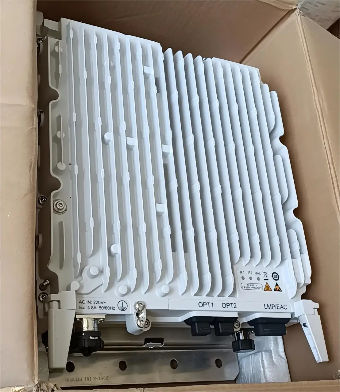 AZND 474348A AirScale Base Station Radio Access System RRU AZND 474348A.101 474348A.102