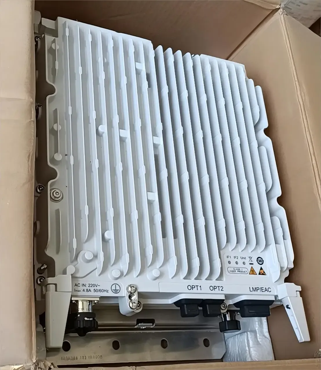 AZND 474348A AirScale Base Station Radio Access System RRU AZND 474348A.101 474348A.102