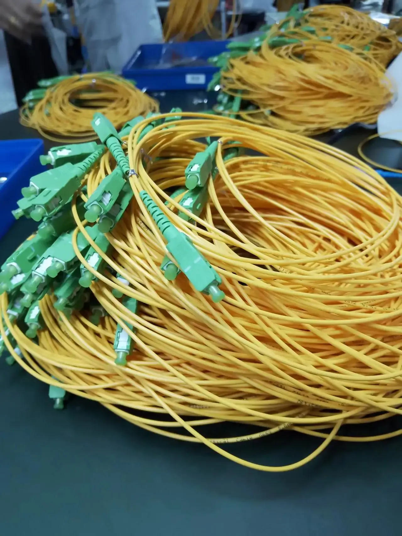 High quality indoor fiber patch cord drop cable SC/APC-SC/APC fiber optic patch cord LSZH yellow