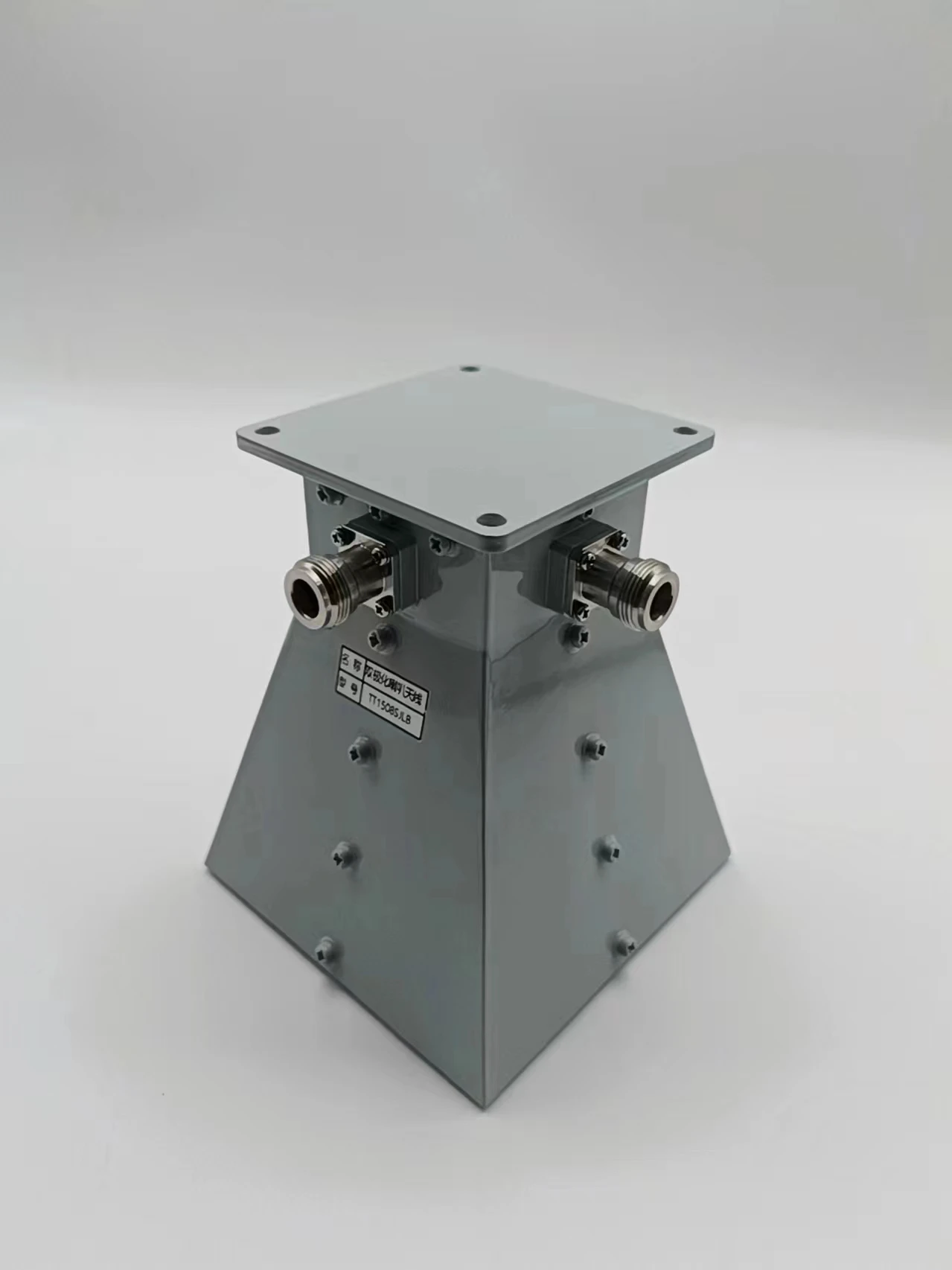 Ultra-wideband 600MHZ-8GHZ 18dbi dual ridge horn antenna multi-band-boxintelecom
