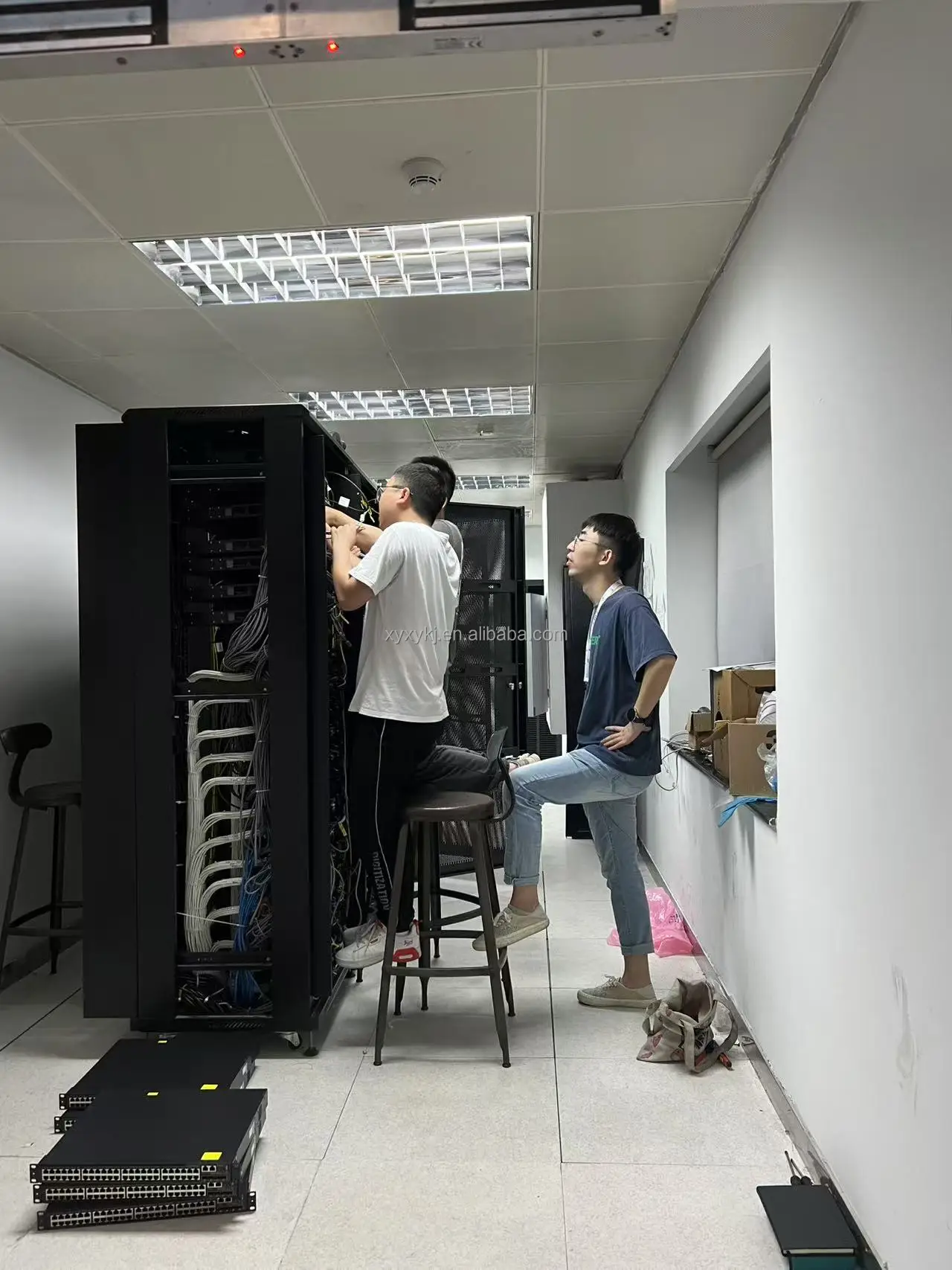 Network Switch 98012231 S5735-S24ST4XEV2 24*GE SFP Ports, Including 8 Multiplexed 10/100/1000BASE-T Combo Ports-boxintelecom