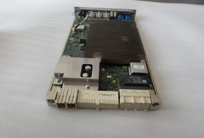 Communication equipment UMPTe3 Universal Main Processing transmission unit for BBU3900-boxintelecom
