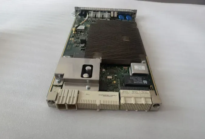 Communication equipment UMPTe3 Universal Main Processing transmission unit for BBU3900-boxintelecom