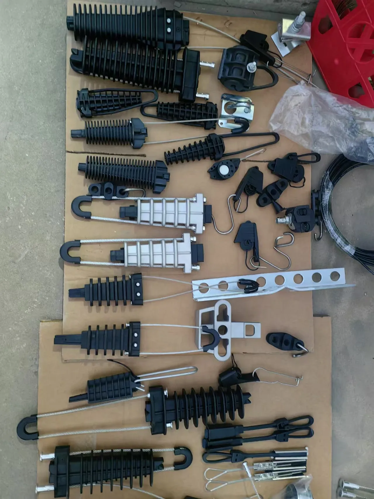 ADSS Tension Cable Clip Dead End Plastic Wire Optic Anchoring Clamp Fiber Optic Equipment