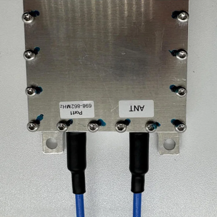 High Quality Low PIM RF Cavity Antenna Built-in Double Combiner Filter 80W Average Power R