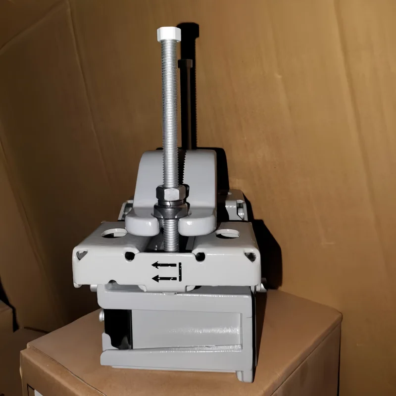 Integrated Mounting Kit 21151211 for Fiber Optic Equipment 18L Blade RRU with Pendant Bracket Ear Mount for 5G Networks-boxintelecom