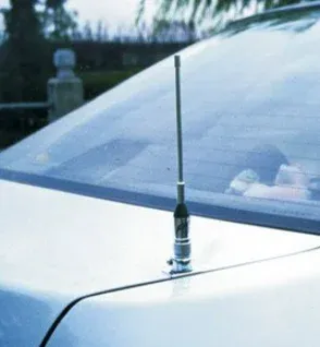 VHF 134-173MHz 1.1M 3.5dBi Mobile Antenna Spring-loaded Vehicle-mounted Whip Antenna with 