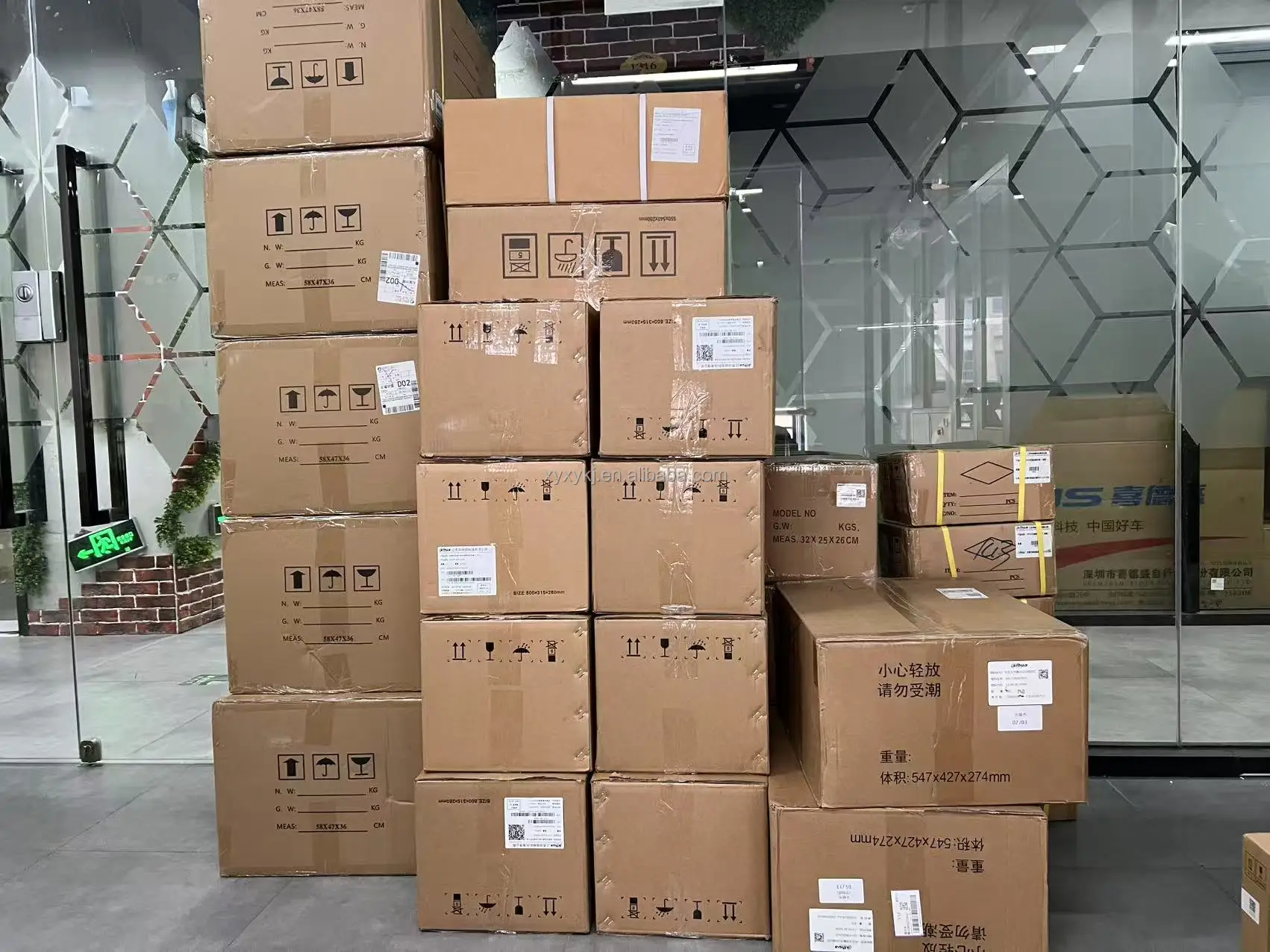 02355FUM CE9860-4C-EI-A-B1 CE9860-4C-EI-A Mainframe (4*subcard Slots, 4*AC Power Modules, 4*fan Modules-boxintelecom