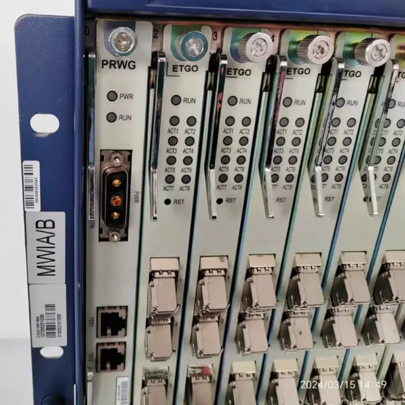 Used Original ZXA10 C300 GPON OLT 23-Slot 4-Port 800Gbps Switching Capacity IPTV/VoIP Support FTTH 4G 5G Fiber Optic Equipment-boxintelecom