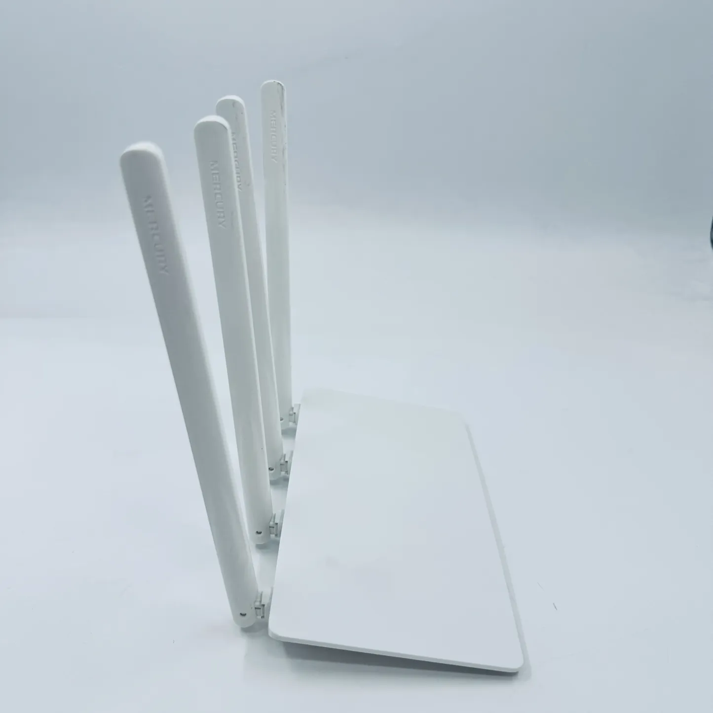 USED  Router Mercury MW325R 4 External High Gain Antennas 300M Wireless-boxintelecom