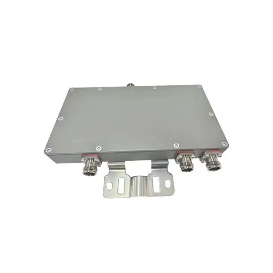 Low PIM 3450-3550&3560-3690&3700-4200MHz Triplexer Tri-band Combiner 4310F -161dBc
