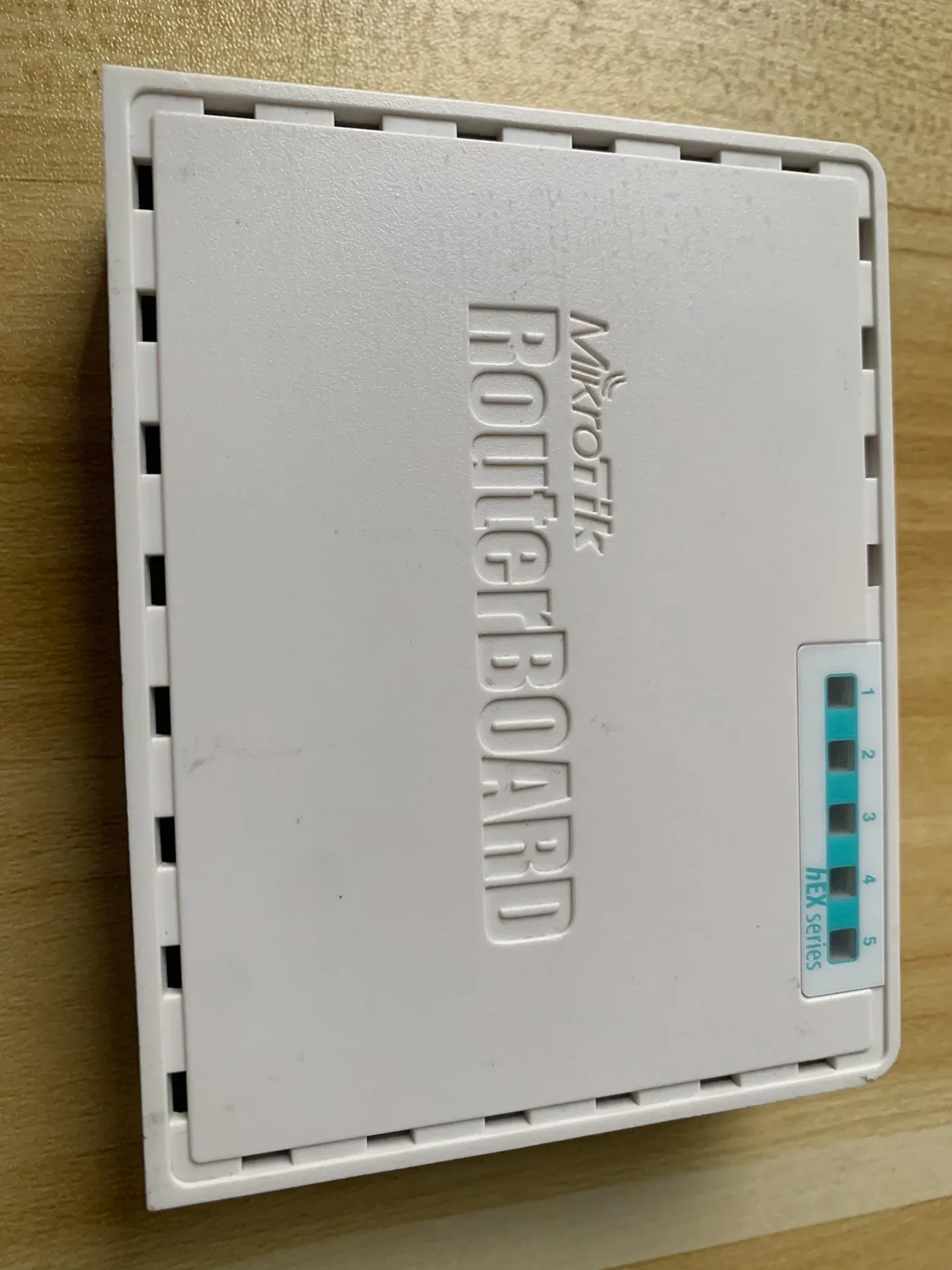 Original New Mikrotik hEX gr3 RB750Gr3 RB750 routers-boxintelecom