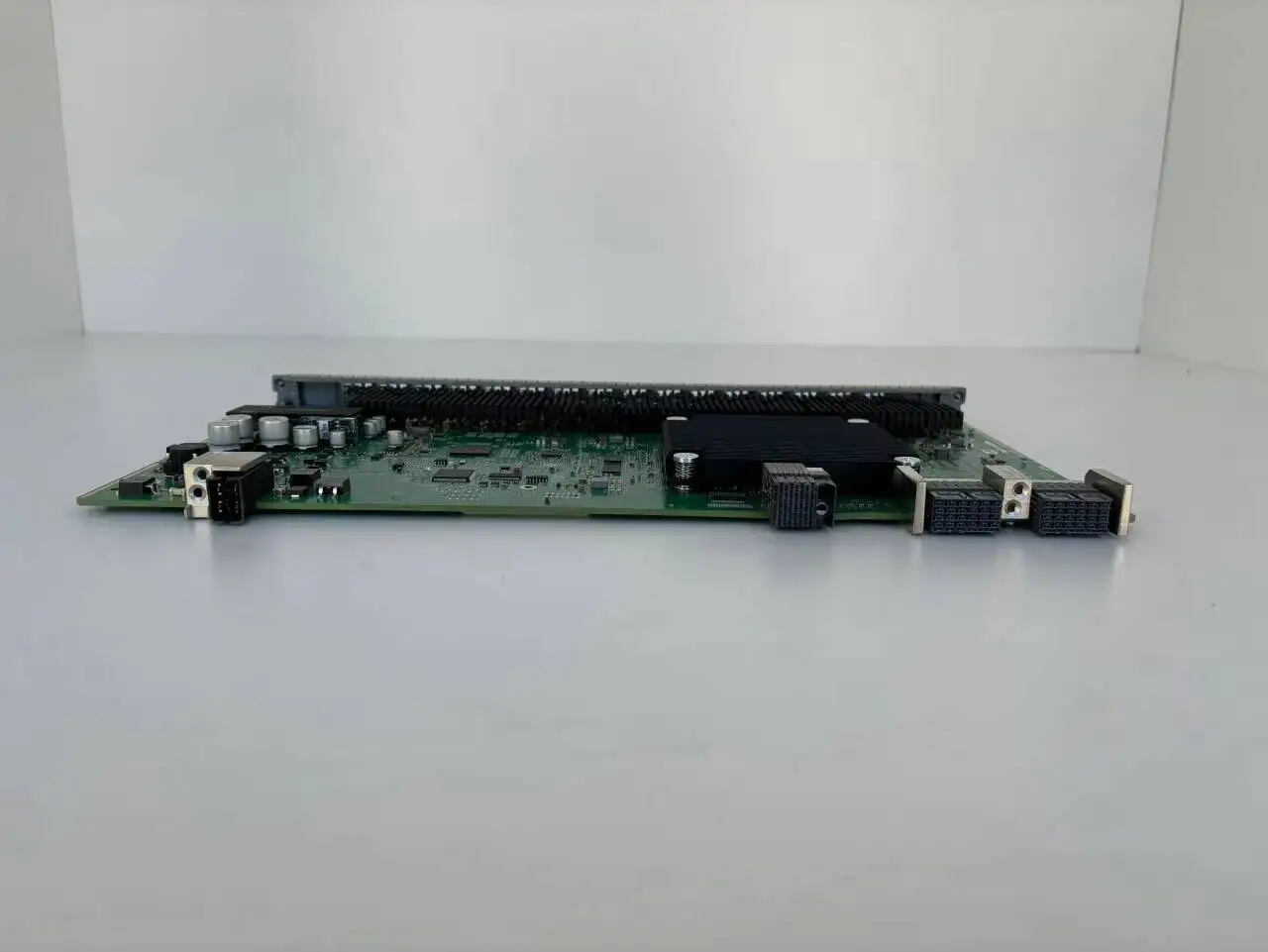 High Quality 16-Port GFBL OLT Card XG-PON GPON Used C600 C620 C650 Series Fiber Optic Equipment SFP Form Factor /ZX Brand 1-boxintelecom