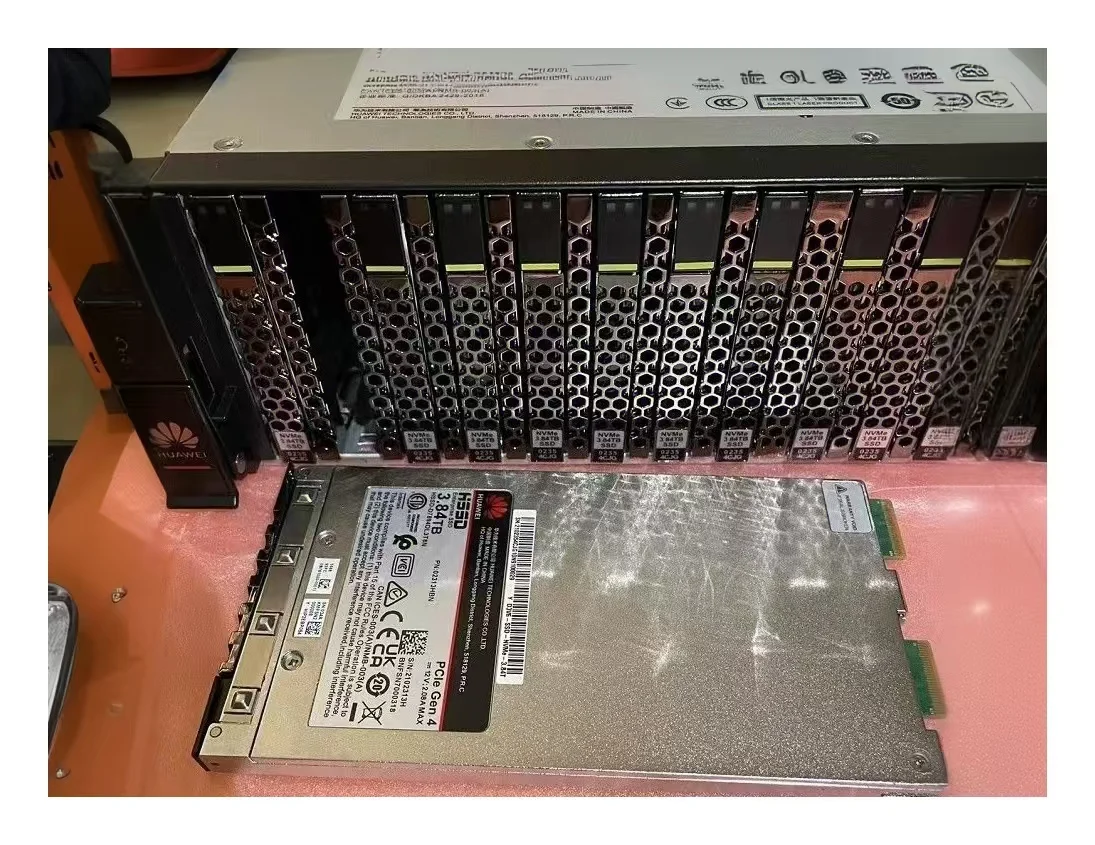 External New Flash Storage OceanStor 5610 SSD SAS Disk Unit (2.5") 02356TVJ L4-S-SSD7680-boxintelecom