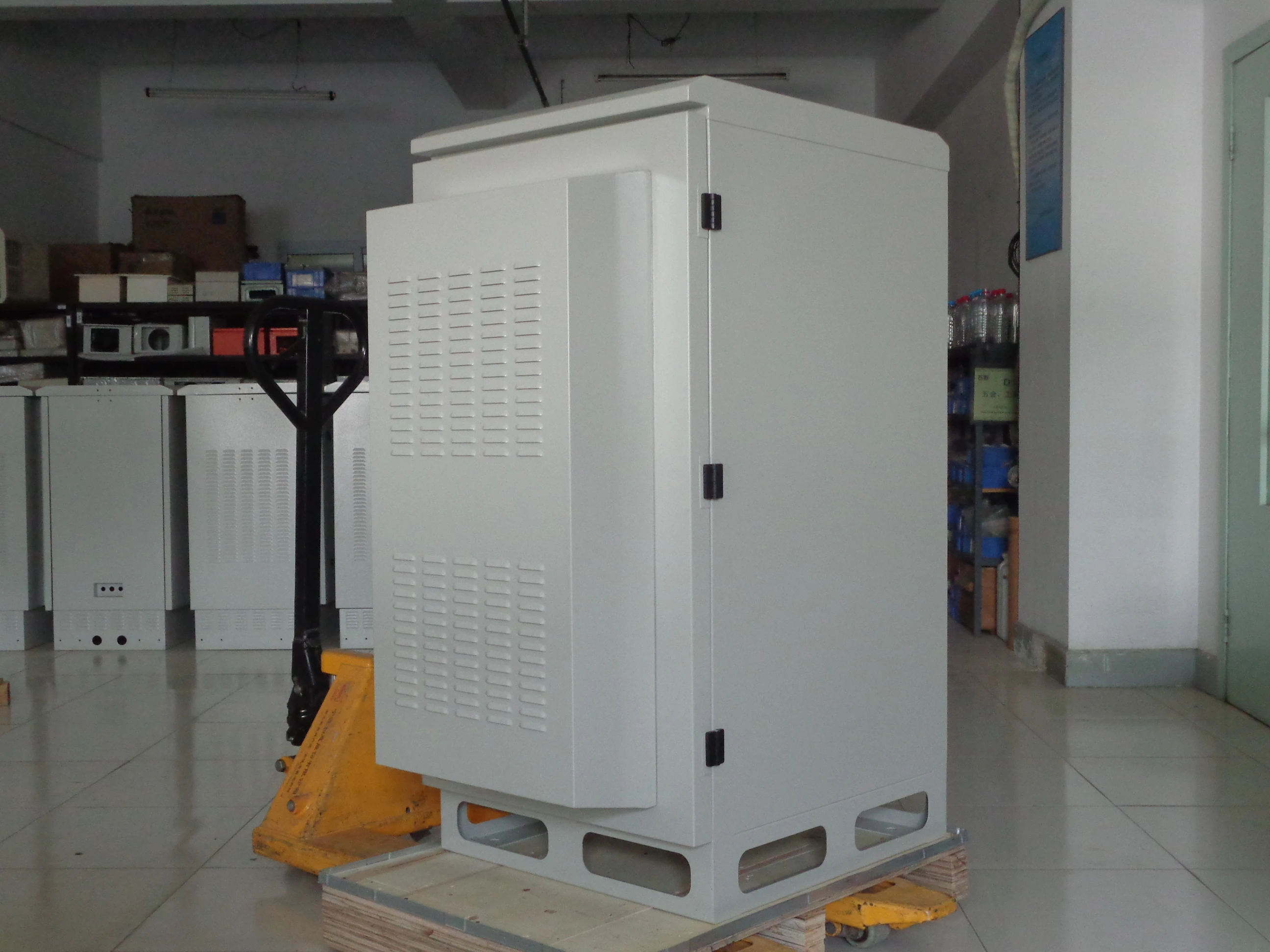 27U 19 Inch Large Space Rack Box Outdoor and Indoor Telecom Cabinet for Telecommunication Network Cabinet