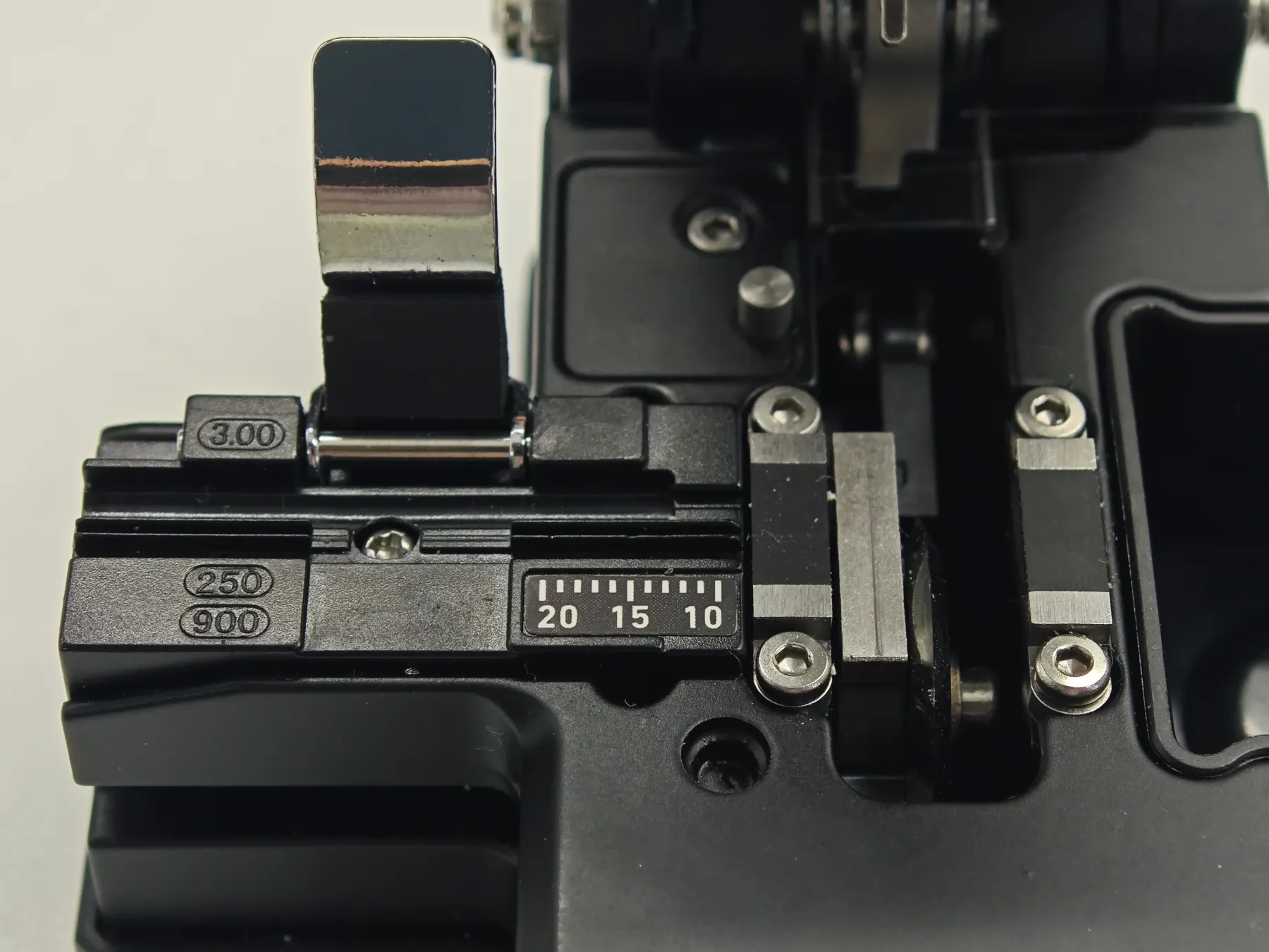 FTTH Optical Fiber Cleaver High Quality S-02 WiFi Network Use Fiber Optic Cable Cutting Knife Tool Cutter-boxintelecom