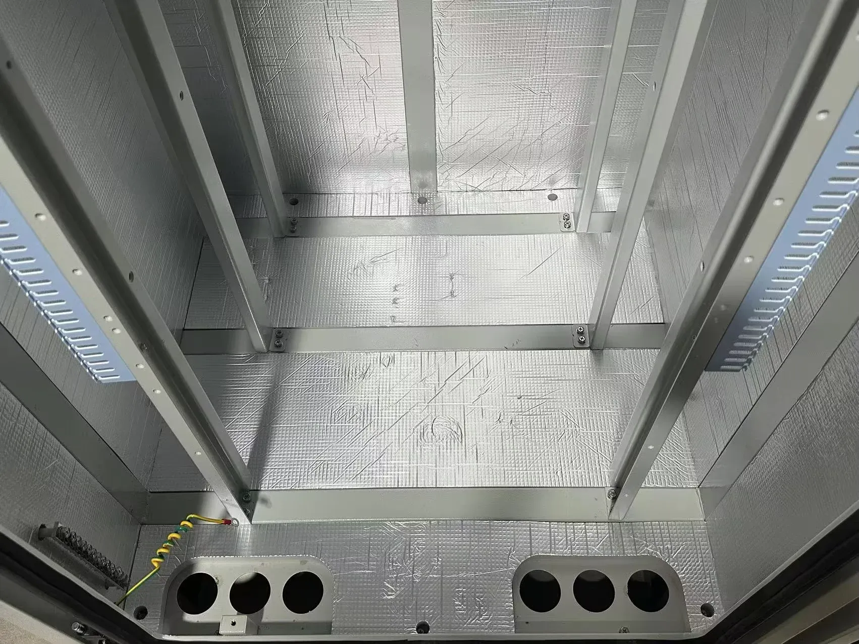 IP55 1500W Outdoor Power Enclosure Cabinet Galvanized Steel 19 Rack Telecom Filter Shelter Stainless Steel Aluminum Metal-boxintelecom