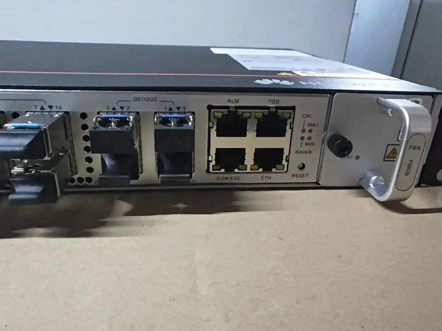 Best supply OLT Smart AX MA5801-GP16 low-density box-shaped OLT-boxintelecom