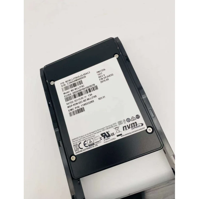 118033280 NVMe PowerMAX 3.84TB 2000/8000 Vt 005052696 MZWLL3T8HAJQ-00AC3 PM1723Bb Telecomm