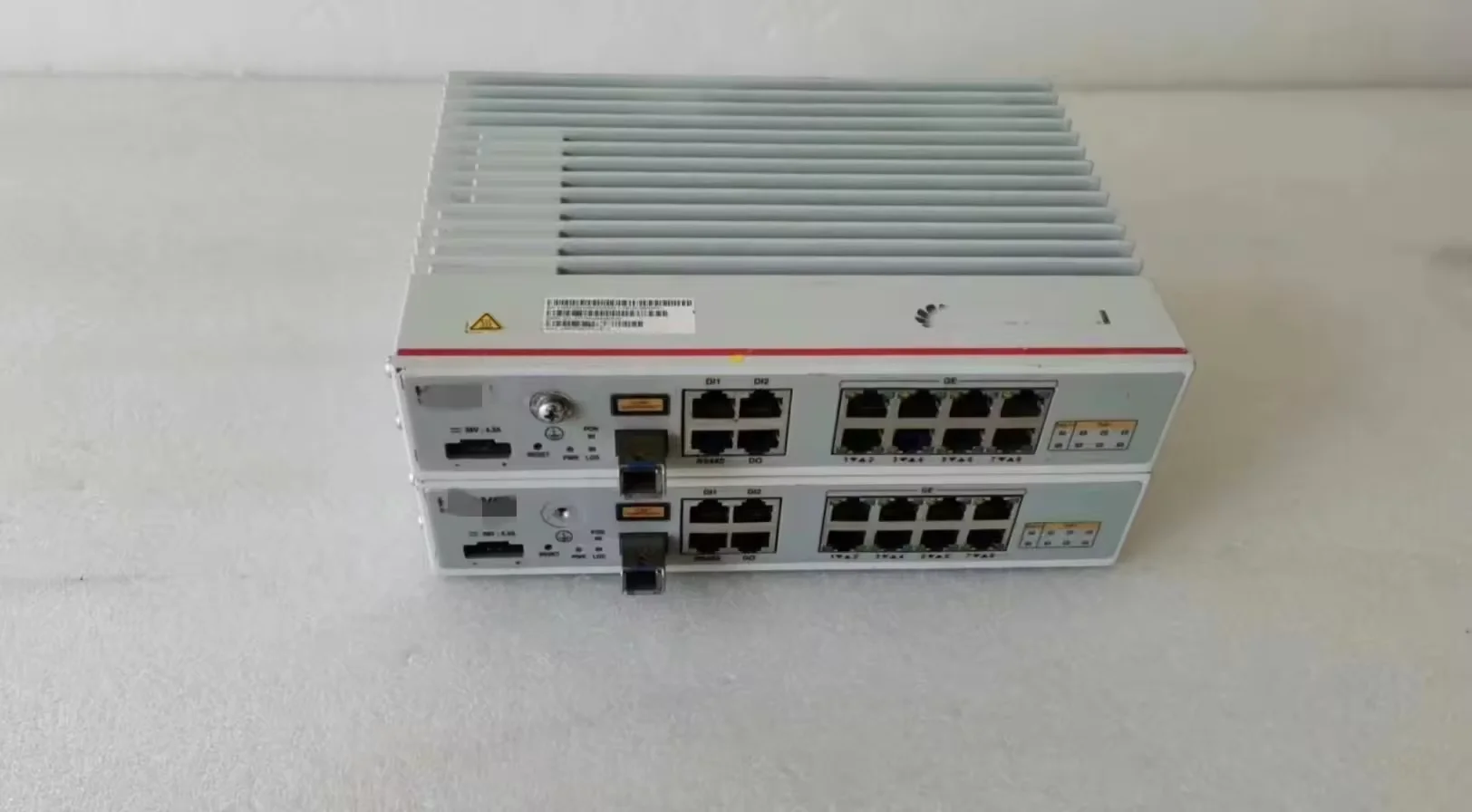 GPON XG-PON XGSPON ONU ONT with 8GE Ports POE+ POE++ EG8084P for Indoor HW EchoLife Network-boxintelecom